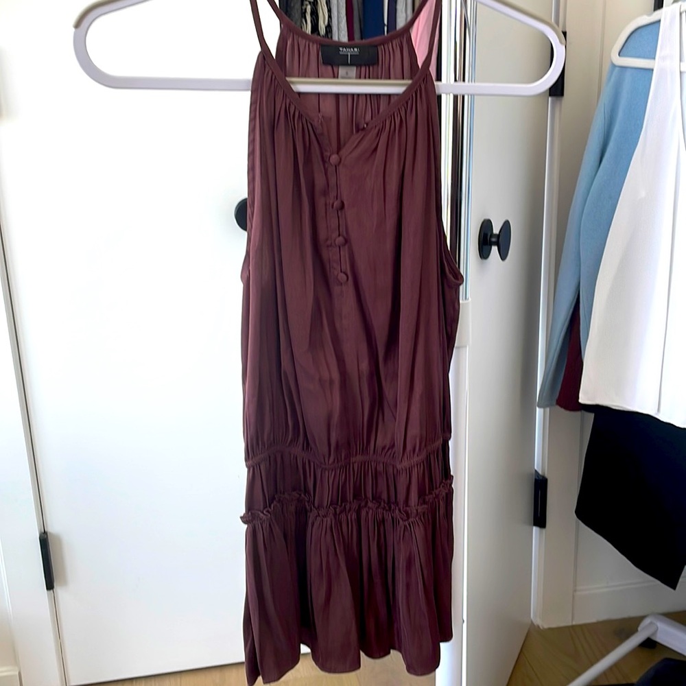 Sleeveless silky top